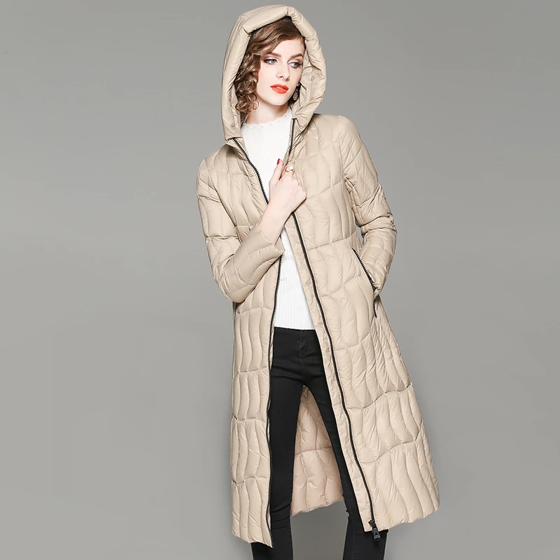 Женская куртка на утином пуху Осень зима новинка 2020 с капюшоном длинное выше