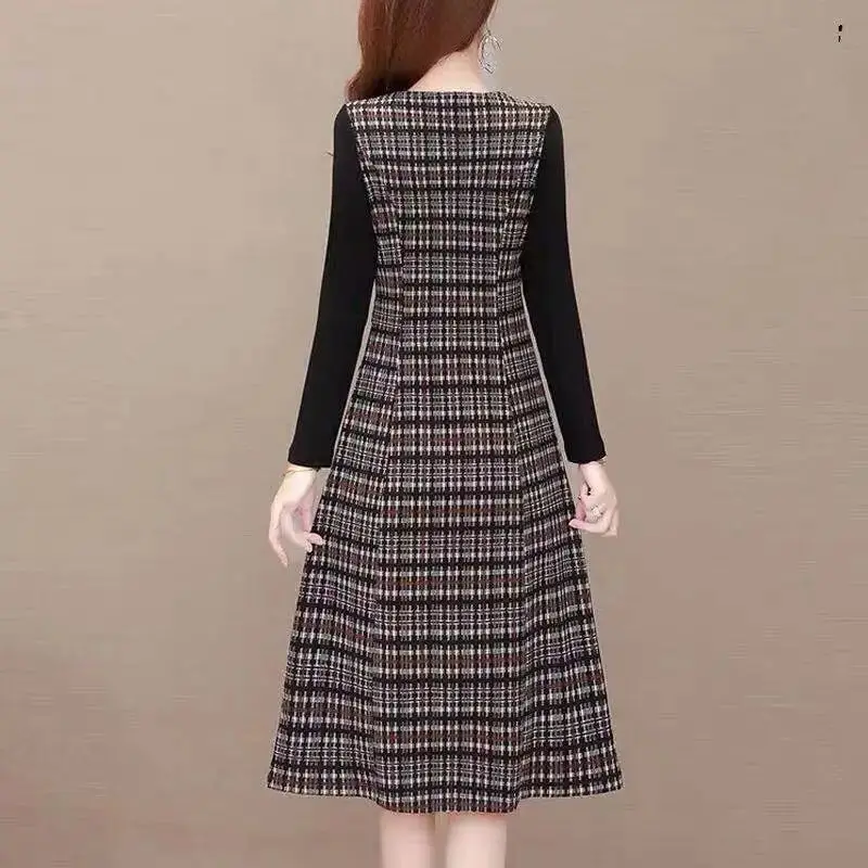 

Women's dress 2021 spring and autumn new fashion temperament age reduction high-end fashion western style dress