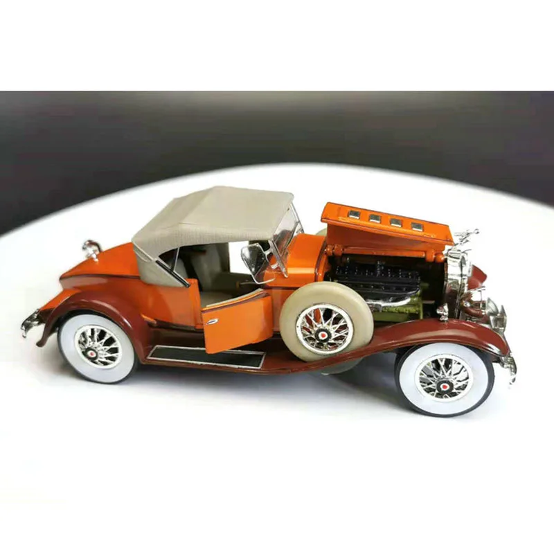 1:32 Scale American Luxury Cars 1930 Packard Retro Classic Car Model Metal Die-Cast Simulation Toy Vehicle Collection Display