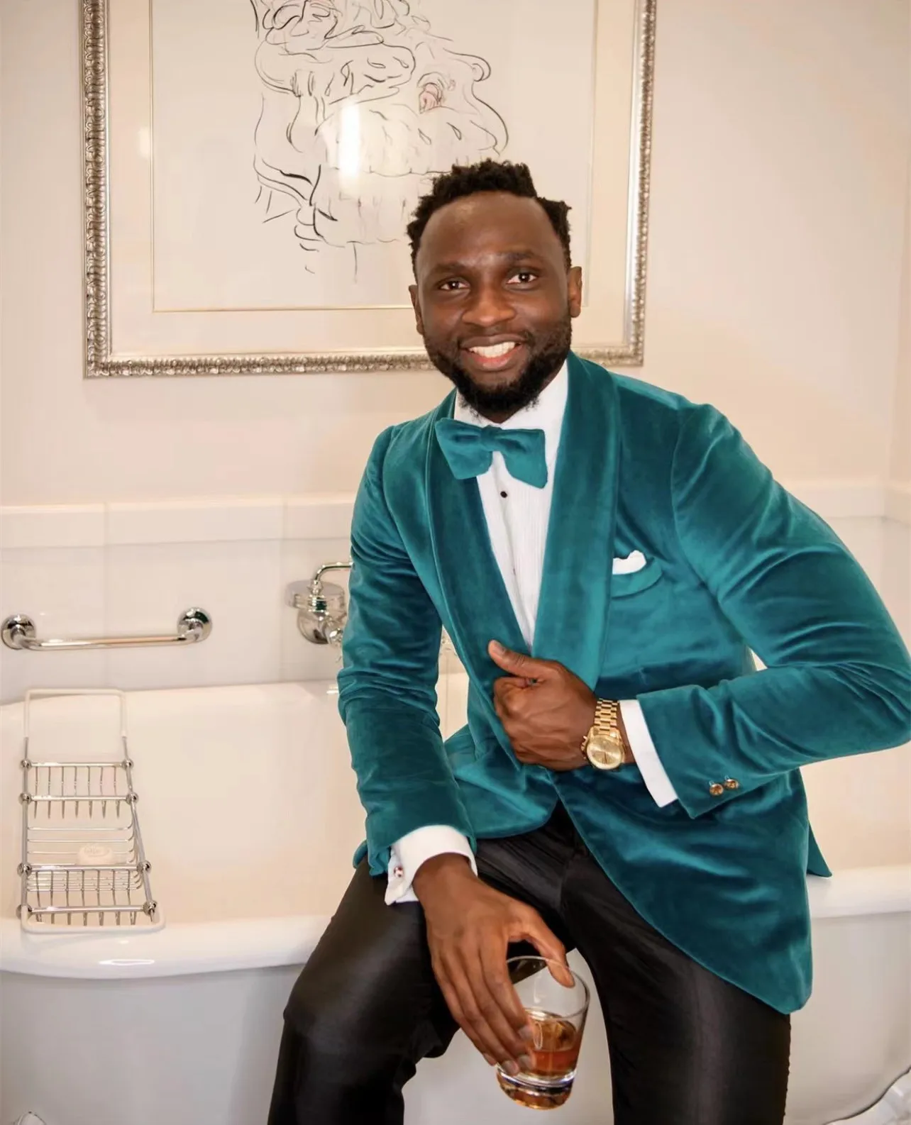 

Осенне-зимний бархатный блейзер высокого качества, приталенные костюмы, куртка, Модный повседневный мужской костюм для жениха, певицы, офиц...