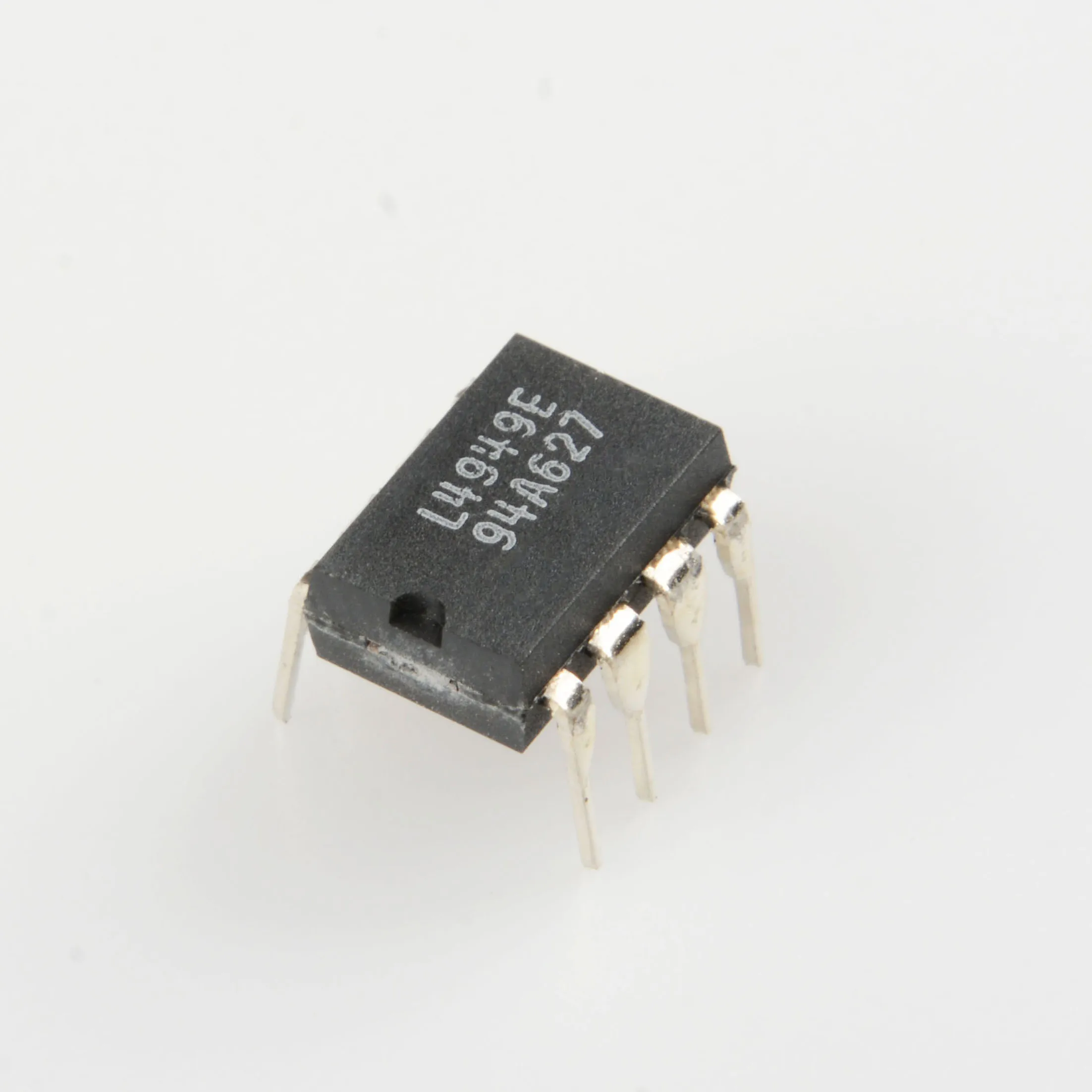 L4949E Vertical DIP8 Инкапсуляция чип управления питанием гарантия качества большое