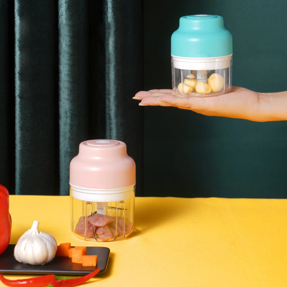 

100ml Ginger Garlic Crusher Chopper Electric Vegetable Fruit Meat Masher Mini Sturdy Durable Crusher Chopper USB Charging
