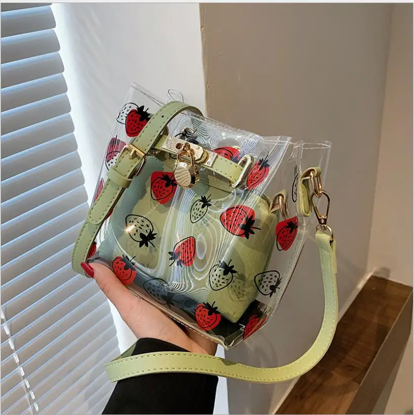 

New Trend Net Red Strawberry Jelly Transparent Bag Fashion Bucket Bag Women's Shoulder Bag Messenger Bag.