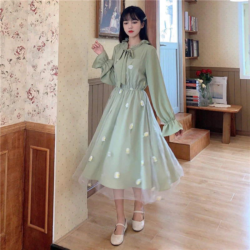 

Elegant Sweet Bow Collar Embroidery Lace Fairy Party Dress Fashion Chiffon High Waist College Midi Dress New Green Apricot Dress