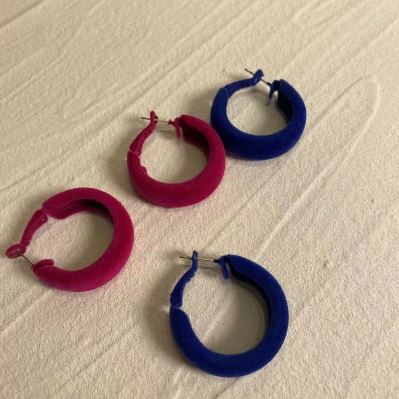 

C-shaped Flocking Earrings Personality All-match Earrings Temperament Fashion Earrings Retro Popular Accessories