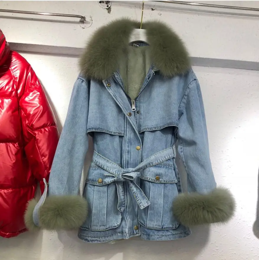 Зимняя длинная джинсовая куртка с воротником из натурального меха плюшевое