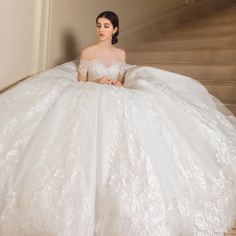 

Women's wedding dress lace embroidery O neck plus size bridal Muslim wedding gown