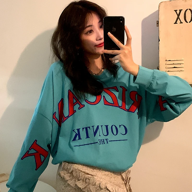 

Осенняя Корейская версия, свободный тонкий свитер с рукавом летучая мышь и надписью, Женский пуловер с круглым вырезом, топ для офиса