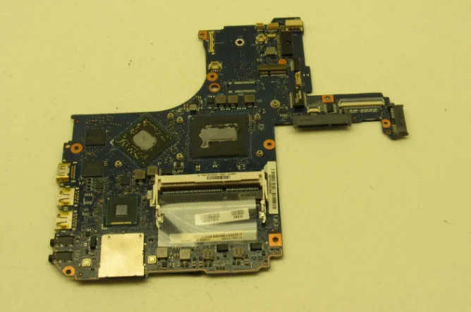 

Оригинальная материнская плата Toshiba P55T-B H000071910