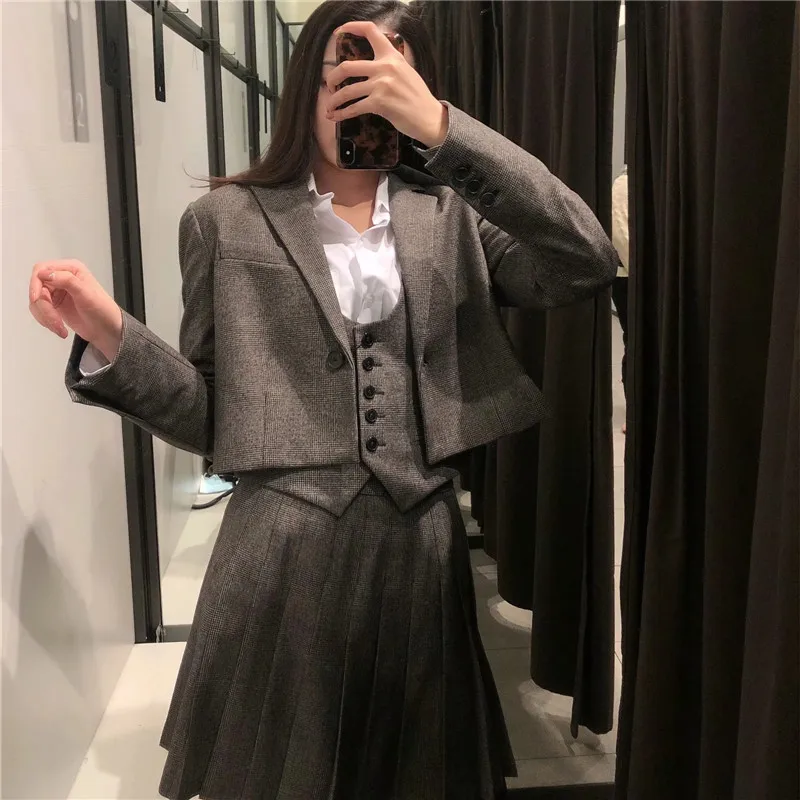 

PSEEWE Za Plaid Cropped Blazer Women 2021 Autumn Long Sleeve Checked Jacket Woman Casual Vintage Short Jacket Female Outerwear