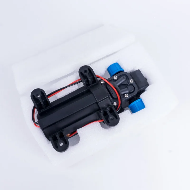 Очень прочный DC 12V 130PSI 5.5L/мин водяной мембранный самовсасывающий насос 80W