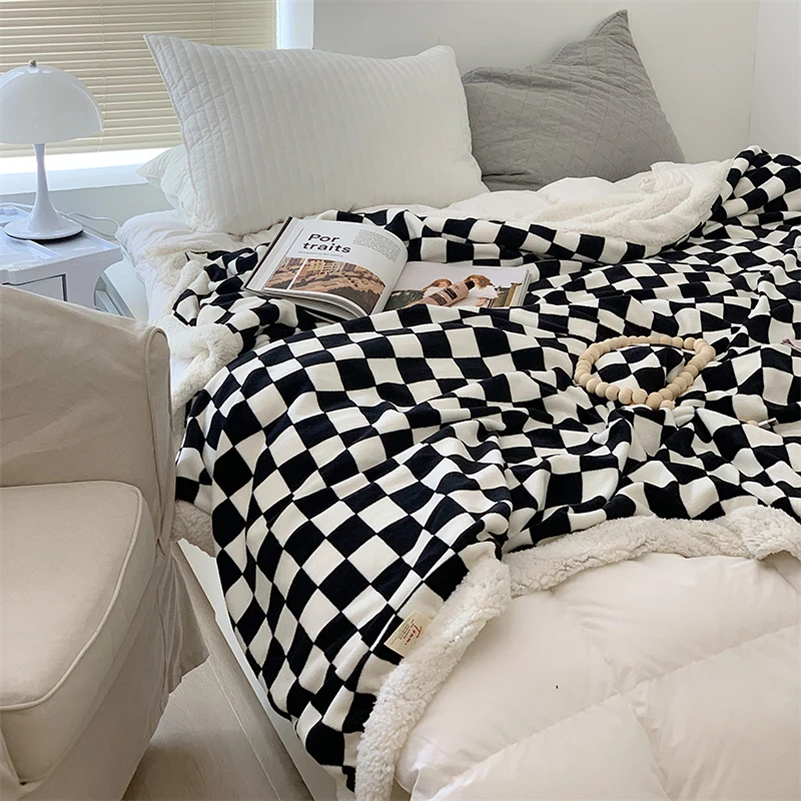 

Ретро клетчатый флисовый плед