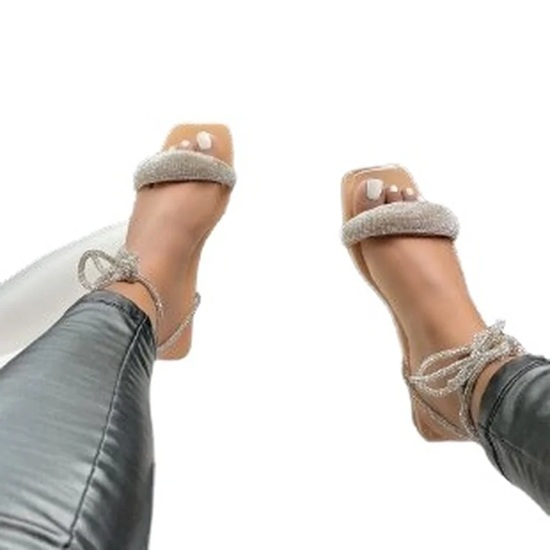 

2021 Bandage Rhinestone Sandals for Women Colorful Diamond Shoes Square Toe Summer Casual Beach Flats Outdoor Travel Flip Flops
