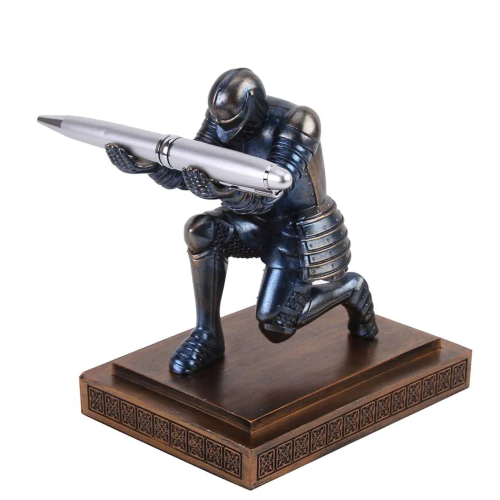 Knight Pen Holder Executive Soldier Figurine Pencil Stand for Office Accessories deco Pen Stand Desk Organizer Pencil Holder