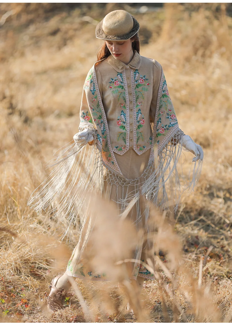 Original Design AIGYPTOS Autumn Spring Women Vintage Elegant Wraps Roses Embroidery Tassels BlingBling Knitted Cotton Scarf/Cape |