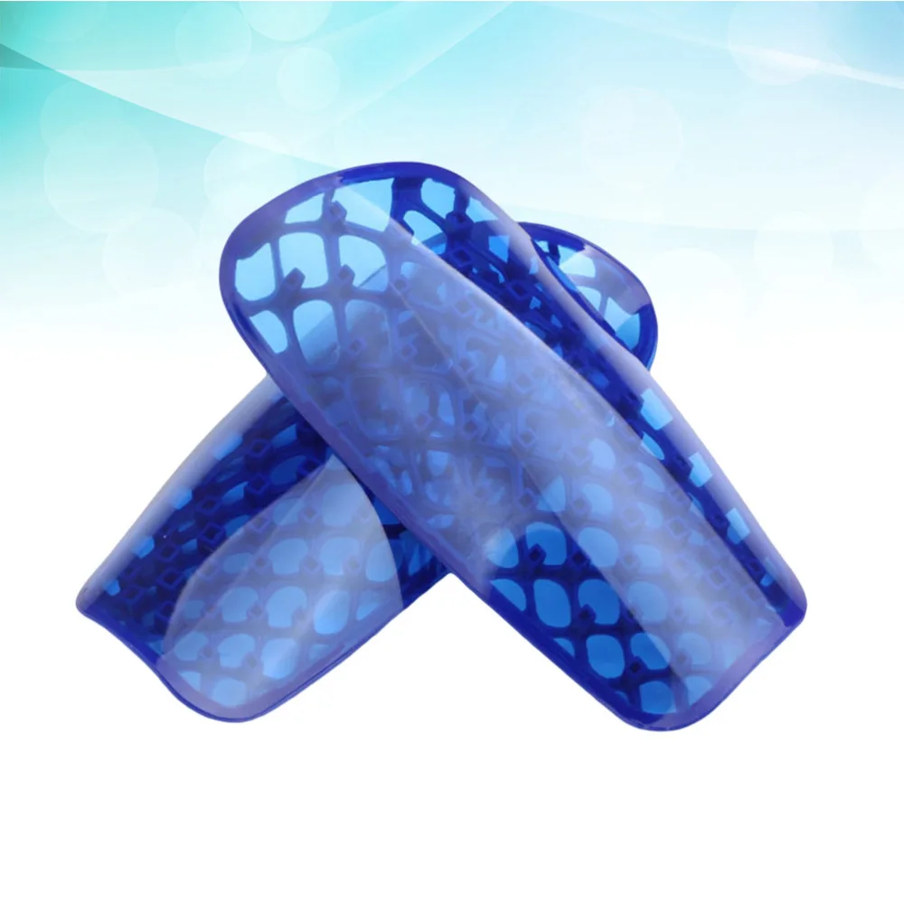 

1 Pair Lightweight Breathable Football Calf Protector Hollow Sports Gear Soccer Equipment for Adult(Blue)
