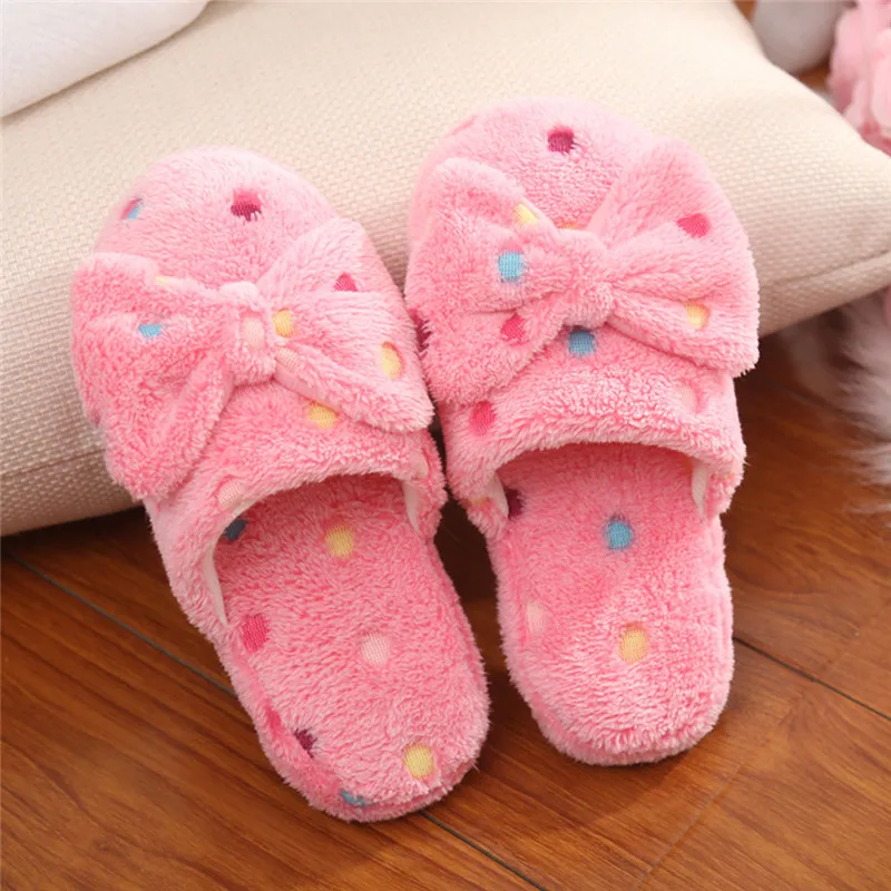 Новые теплые домашние тапочки с милым бантиком зимние женские из