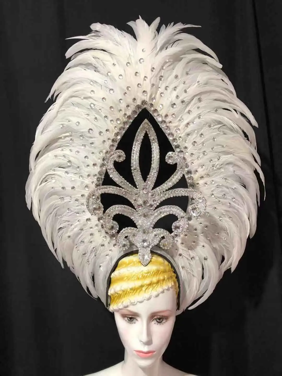 Бразильский Рио Испанский Куба Сантьяго Гавана Венеция Карнавал Дионисия Плывущая Маска Платье Маскарадный костюм Самба Перо Головной убор.