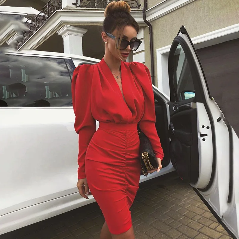 Женское прямое платье до колена повседневное однотонное с длинными рукавами и