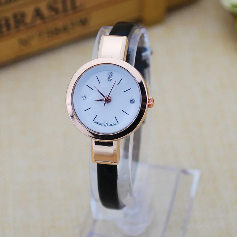 Новый сверхтонкий ремень темперамент модные маленькие часы дисковый браслет