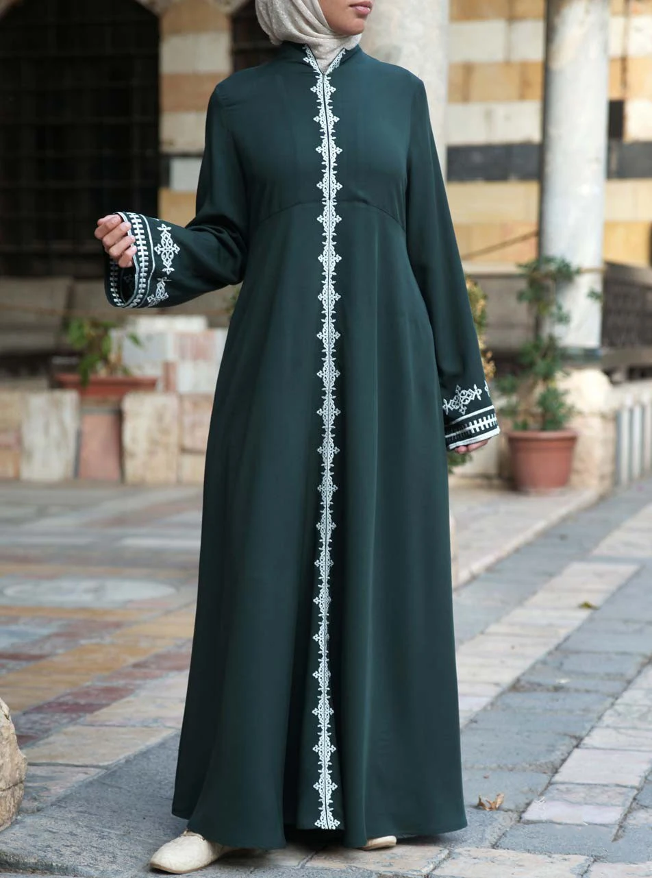 Женское платье с вышивкой Abaya черное мусульманское круглым вырезом и длинными