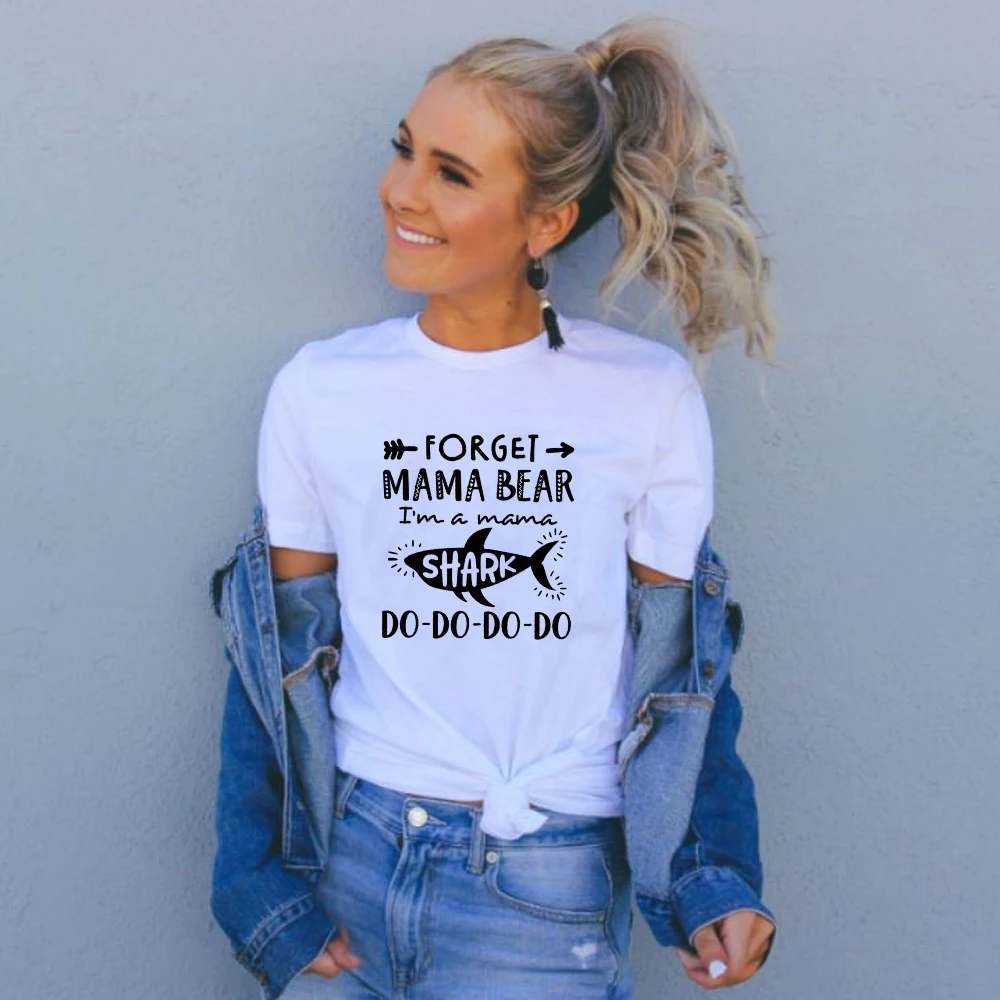 Футболка с надписью I'm A Mama Shark|Футболки| |