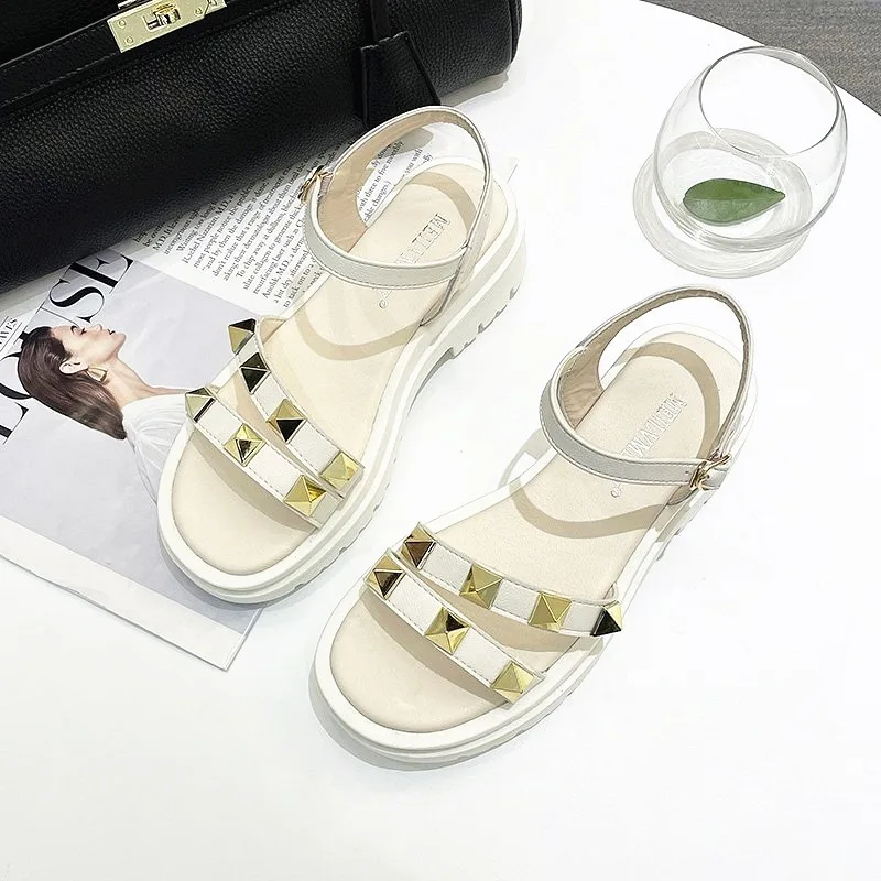 

Female Sandal 2021 Summer Muffins shoe Black Shoes for Women Clogs With Heel Girls Flat Studded Beige New Fashion Outside Withou