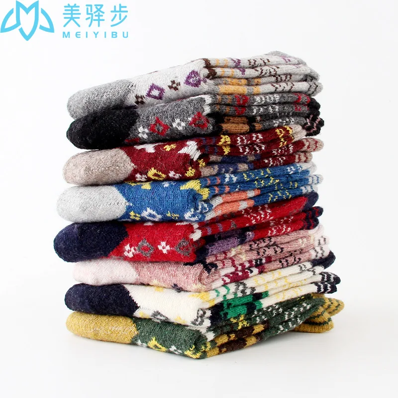 12 Pairs Per Set Winter Thickened Female Wool Socks Cartoon Elk Socks Hot Sale Warm Women Socks Snow Socks Wholesale