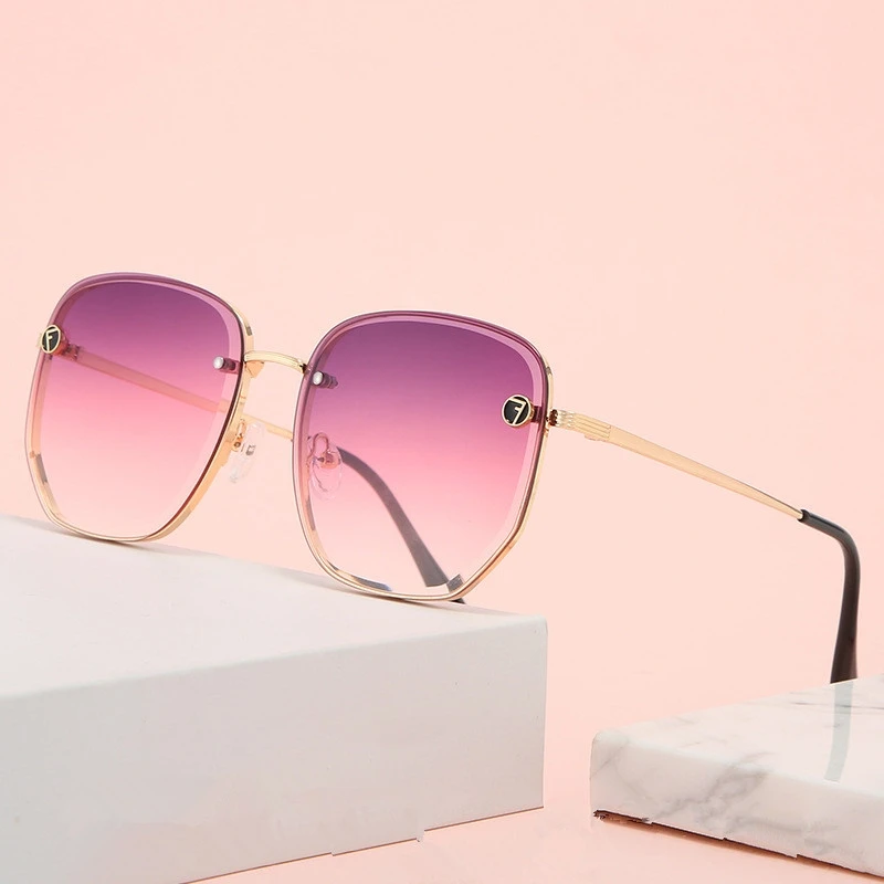 

2020 Square Little Bee Fashion Glassea Big Box Retro Brand Designer Luxury Sunglasses Women Travel Vintage Shades Oculos Uv400