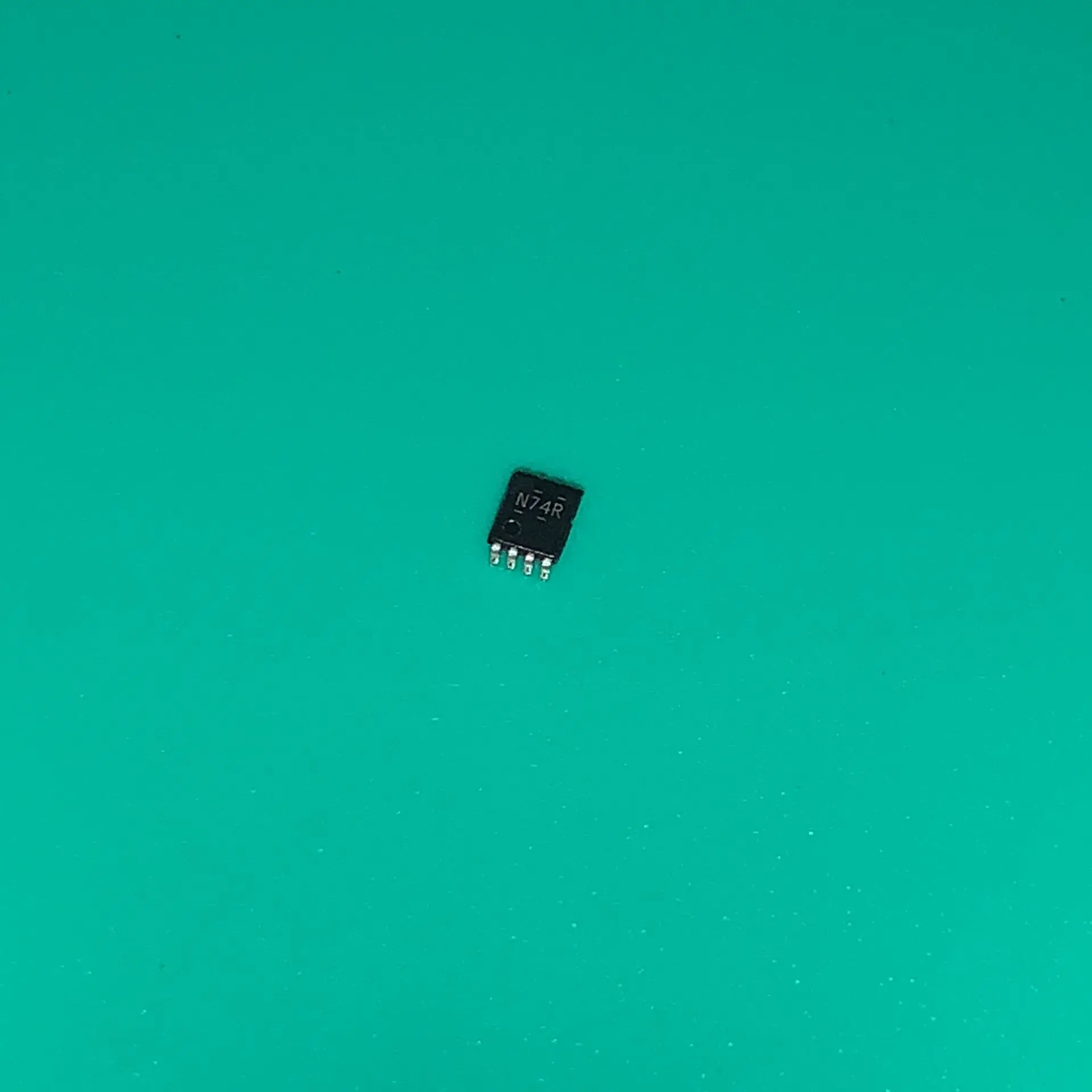 5pcs/lot SN74LVC1G74DCUR VSSOP8 N74R SN74LVC1G74 DCUR FF D-TYPE SNGL 1BIT US8 SN74LVC1G74DCUT SN74LVC1G 74DCUR SN74LVC 1G74DCUR - купить по