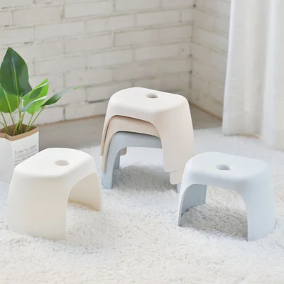Утолщенный табурет Простой низкий детский домашний пластиковый скамейка