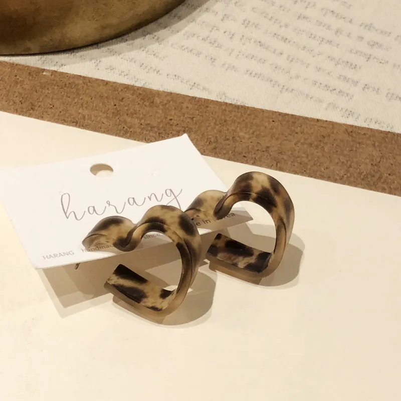 

YANGLIUJIA New Fashion Temperament Texture Aakeli Geometric Earrings Restoring Ancient Ways Women Jewelry, Gift Accessories