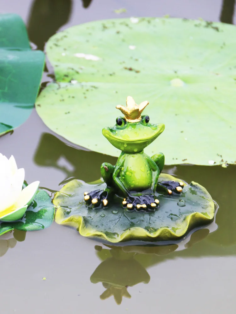 

Garden decoration courtyard waterscape fish pond fish tank Pool Landscaping simulation animal Floating Frog resin floating
