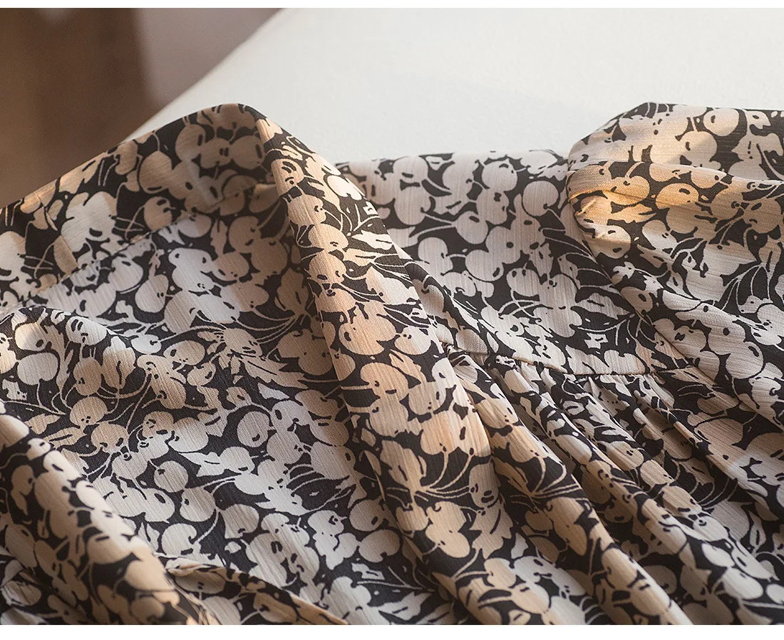 

2021 Spring Autumn Bohemian Dress Women Mid-Length Fashion Casual Cherry Print V-Neck Lantern Sleeve Floral Party Dress Robe