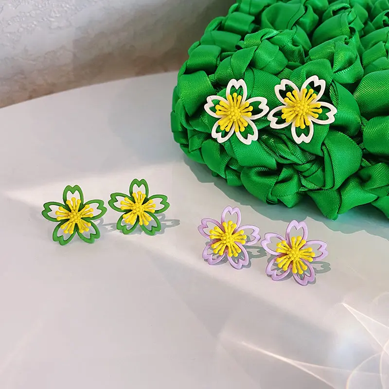 

SELEXIA S925 silver needle anti allergy pop temperament Daisy Earrings chrysanthemum Earrings