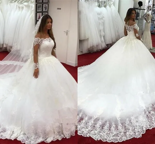 

2020 Luxury Lace Ball Gown Wedding Dresses Off Shoulder Lace Appliques Bridal Gowns Long Sleeve Custom Made Wedding Gowns