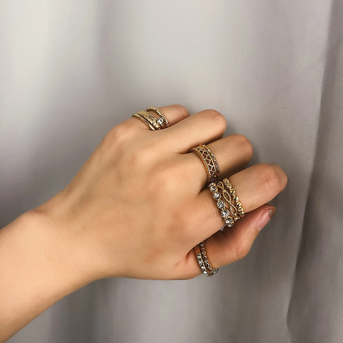 

Retro Jewelry 10 pcs Per Set Rings Hot Selling Style Round Geometric Crystal Finger Rings For Women Lady Gifts