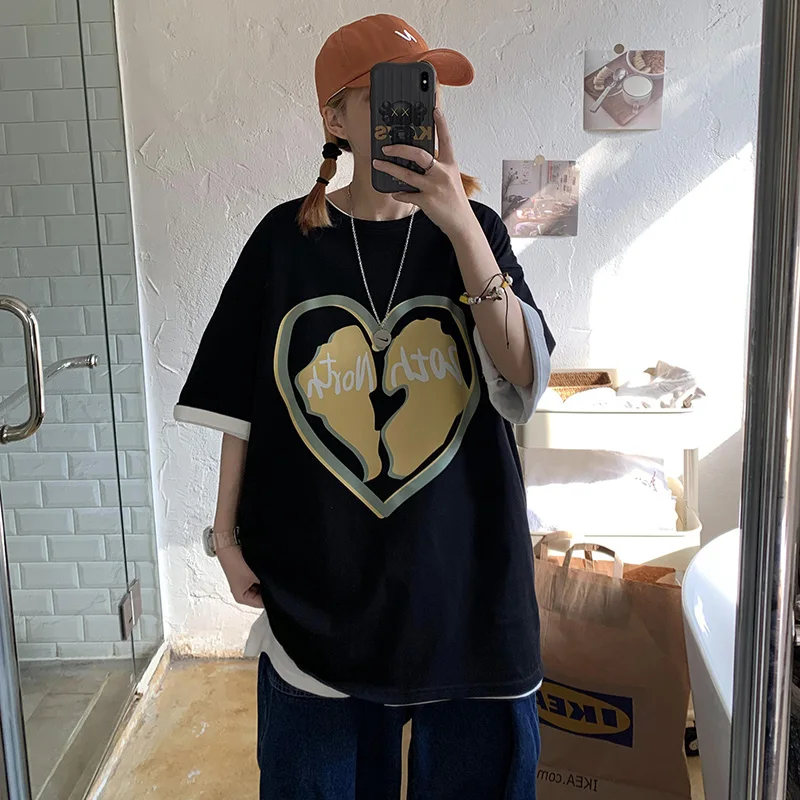 

Loose Fit Graphic T Shirts for Women 2021 Japanese Fashion Trends Harajuku Clothing Girls Ripped Heart Print Top Tees Streetwear