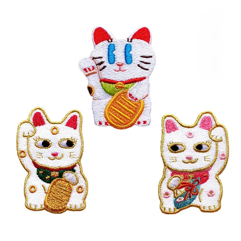

New Embroidered Patch Japanese Style Lucky Cat Embroidered Cloth Stickers DIY Hand Book Assembly Patches for Clothing Iron On