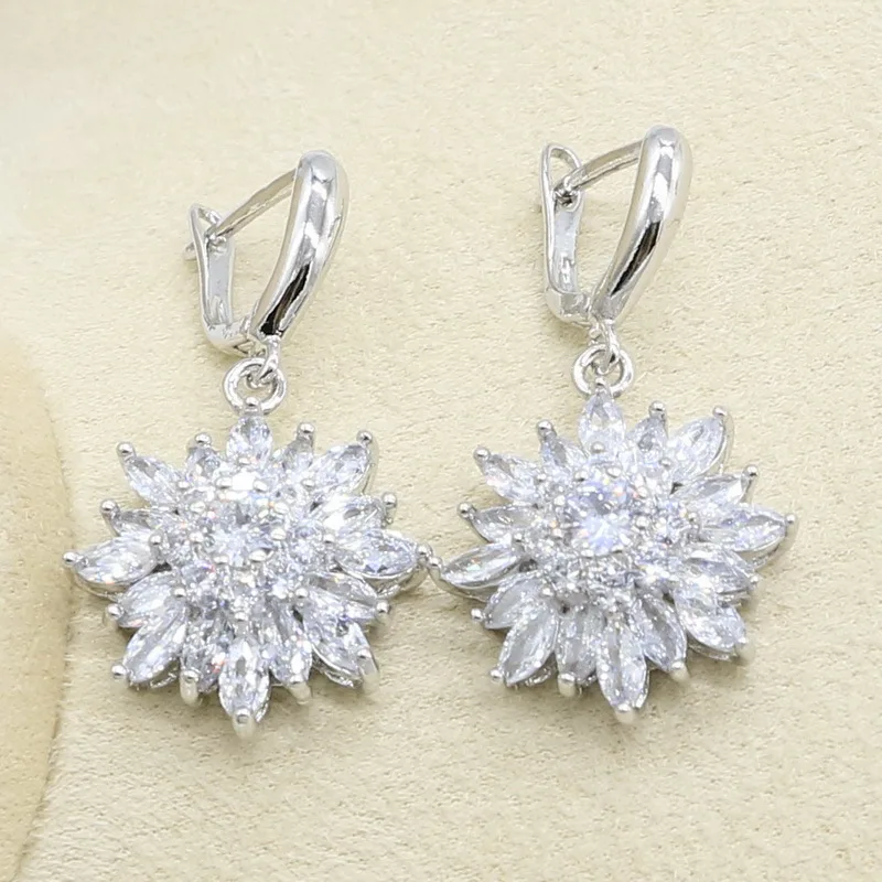 В форме цветка Белый Циркон Серебряный набор украшений для женщин с браслетом