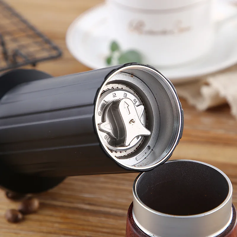 値段 ポータブルハンドグラインダー家庭用コーヒー豆グラインダー、マニュアルグラインダー、イタリアステンレス鋼研削コア