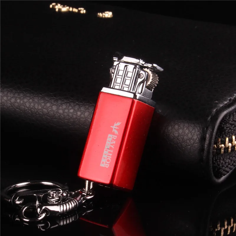 

Mini Keychain Lighter Compacto Jet Torch Flint Encendedor Butano Lighter Inflado Libre Fuego Gasolina Metal Divertido Juguetes
