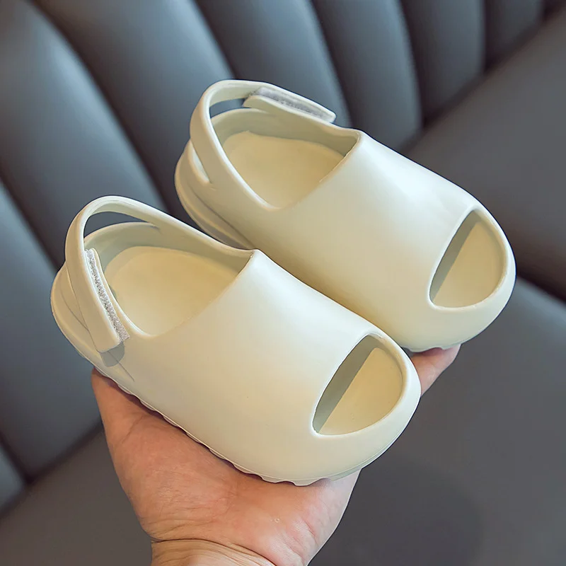 

Сандалии Slip-On для мальчиков и девочек, летние пляжные сланцы с пенной подошвой, легкие детские сандалии, Уличная обувь, повседневная обувь