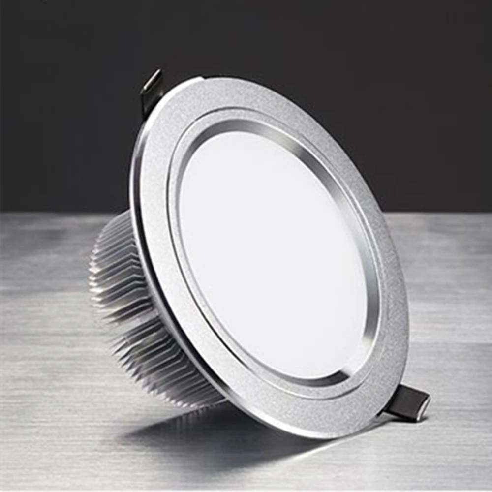 Светодиодный точечный светильник потолосветильник с теплым белым светом 220 В