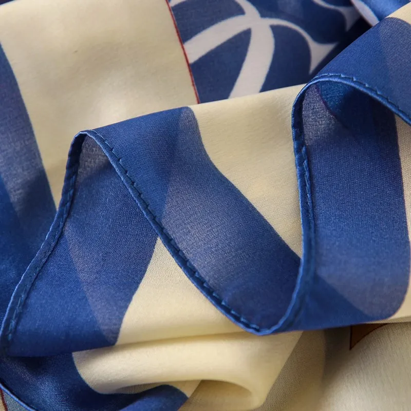 

2020 Spring and summer lady Fashion print Shawl female beach Headband muffler Women Flower Silk scarf Superior quality scarves