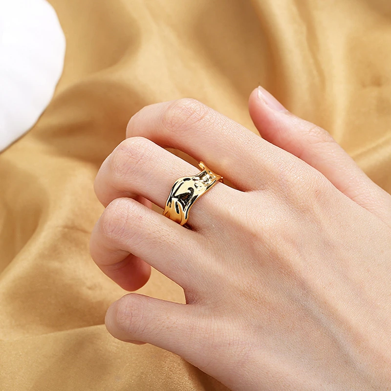 

Vintage Irregular Geometric Metal Twisted Bump Texture Pleated Open Ring Women Fashion Simple Ring Jewelry Gifts