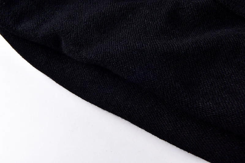 

Hoodies & Sweatshirts