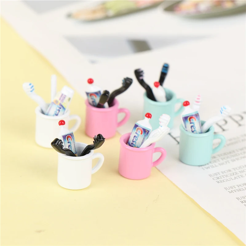 

New! 4Pcs/Set 1/12 Doll House Miniature Mini Mouthwash Cup And Toothpaste Toothbrush Set for Dollhouse Bathroom Furniture Decor
