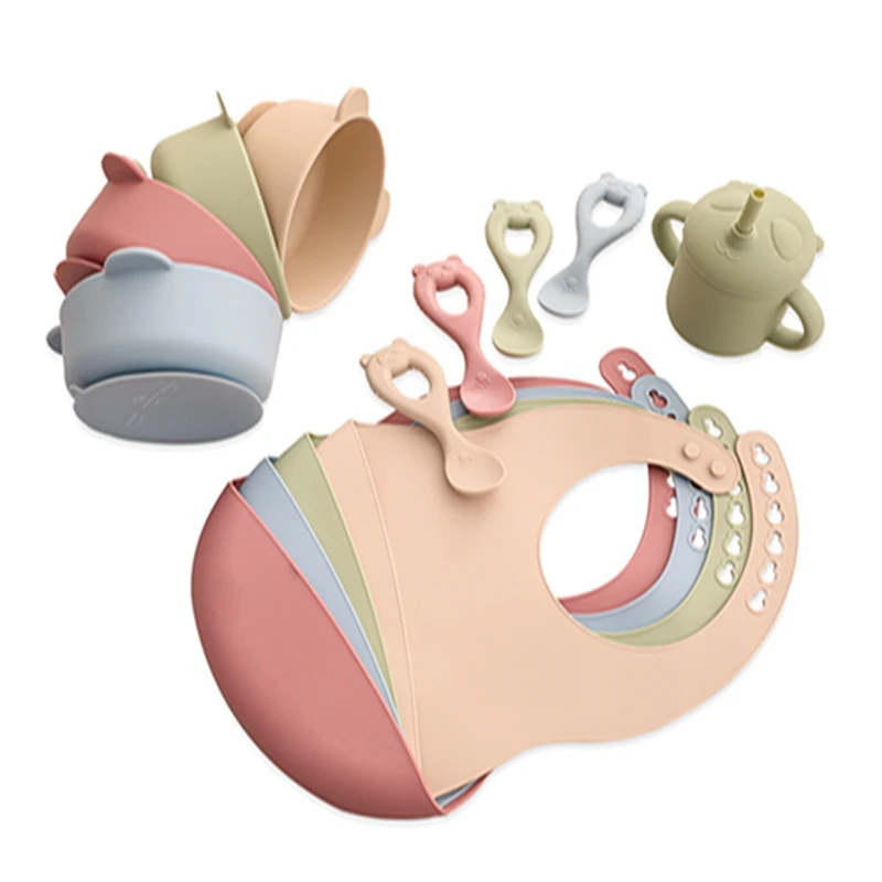 

4 шт./компл. посуда для кормления ребенка без бисфенола А Пищевая силиконовая миска нагрудник подложка вилка ложка чашка для кормления водон...