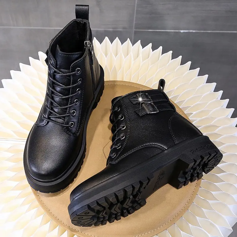 

Luxury Chelsea Boots Women Platform Ladies Boots Chunky Winter Shoes Short Ankle Boots Thick Heel Brand Designer Pu Leather 2020